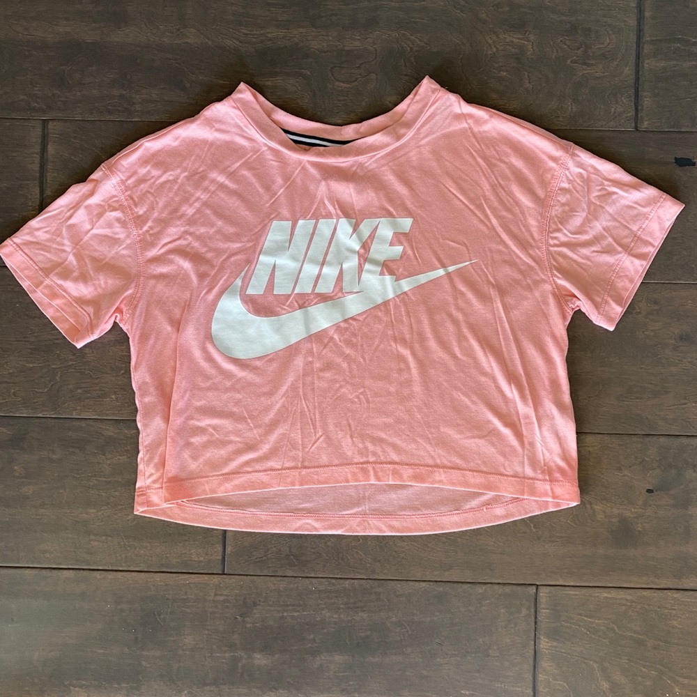 Nike cropped t-shirt